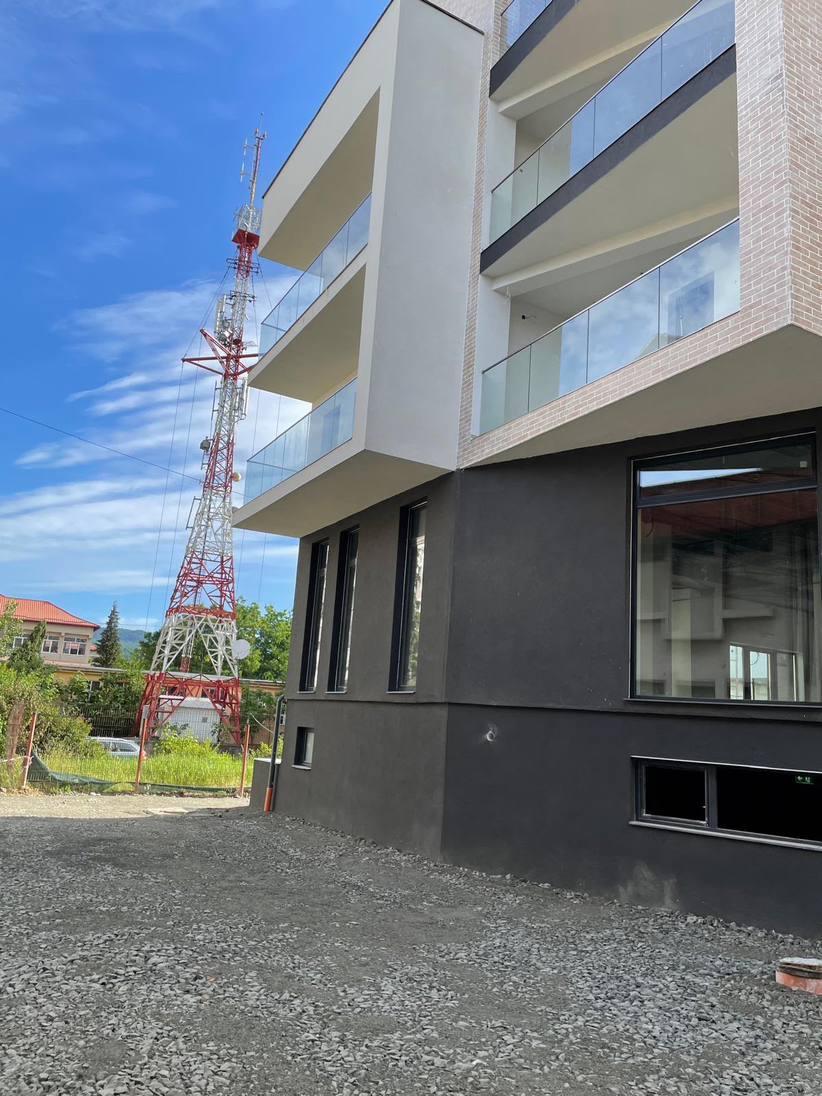 Block Facade 33