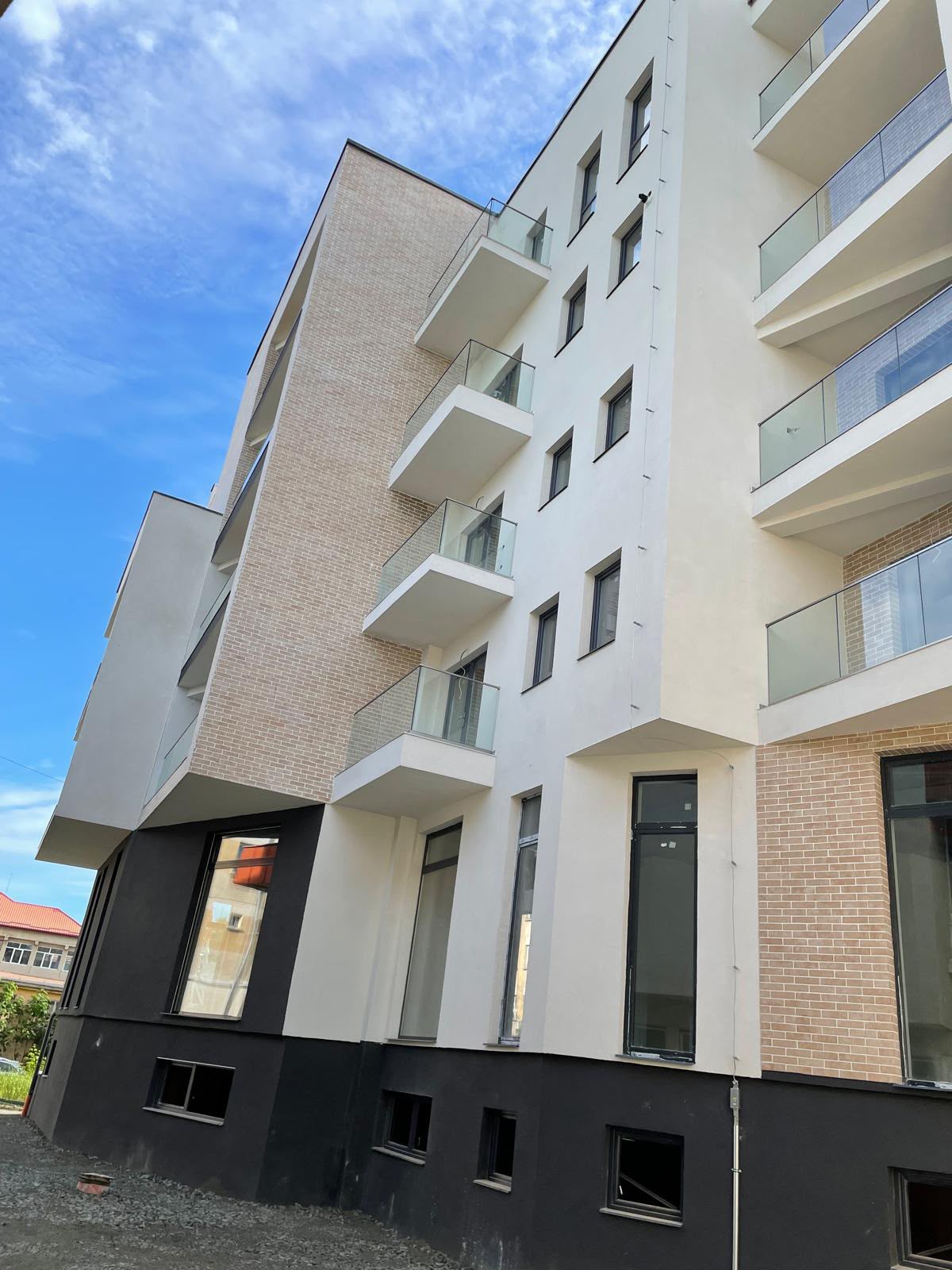 Block Facade 34